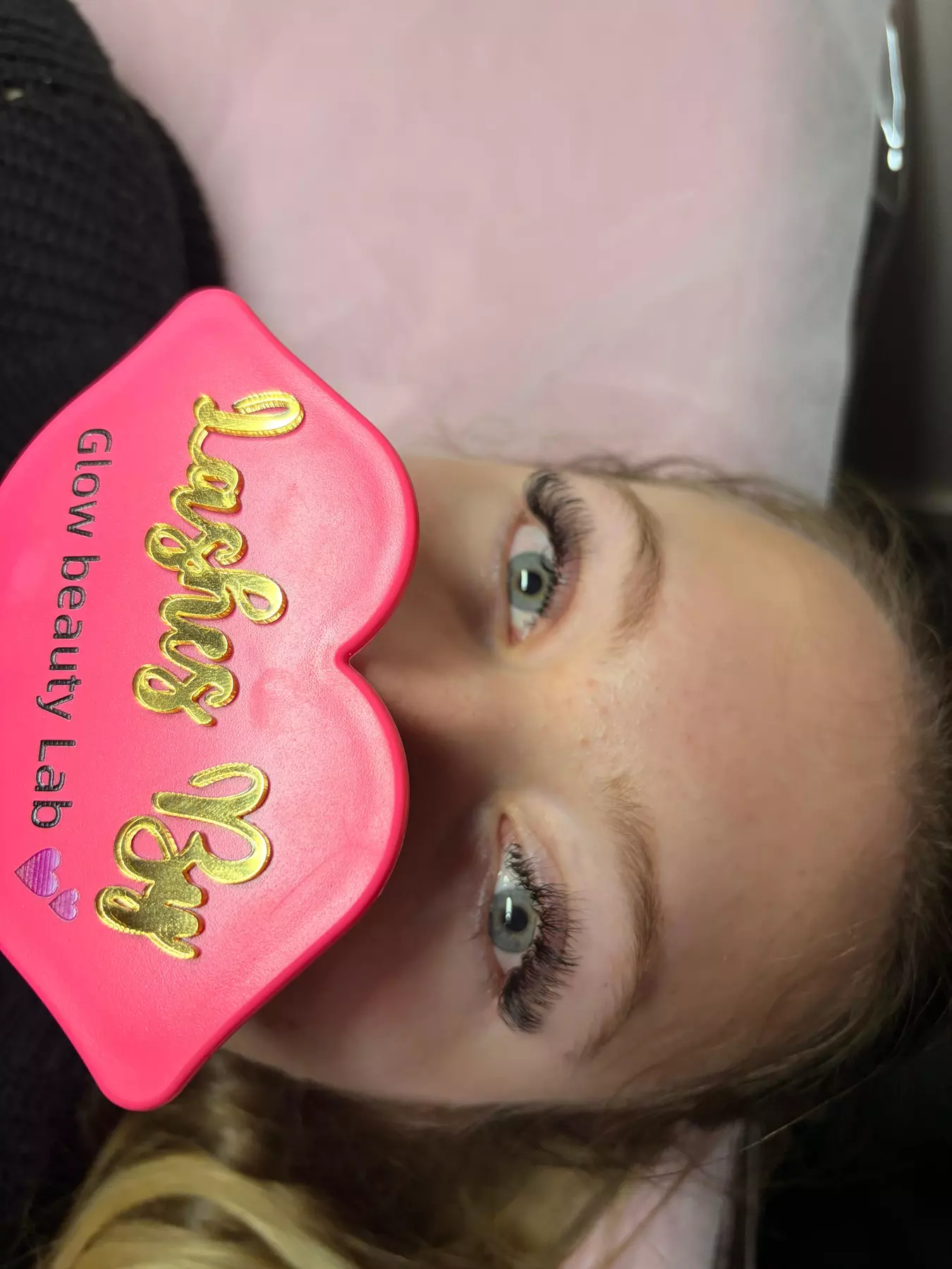 Pose d'extensions de cils au choix