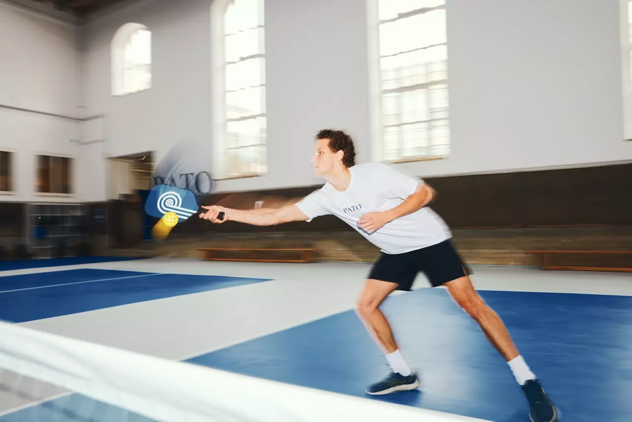 Off-Peak-Pickleball für bis zu 4 Personen inkl. Schläger