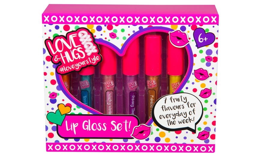 Image 2: Love and Hugs Lip Gloss Set