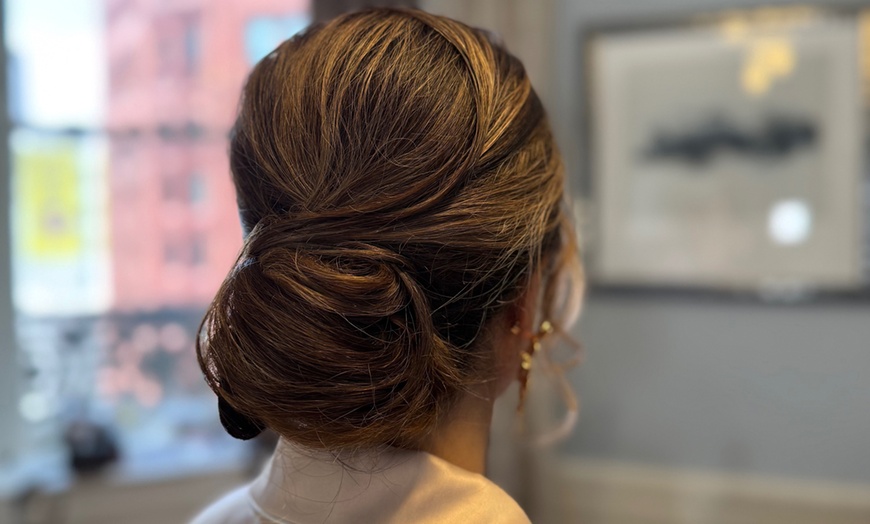 Image 5: 1 or 3 Blowout+ Deep Conditioning or 3 Blowouts+ Cezanne Straightening