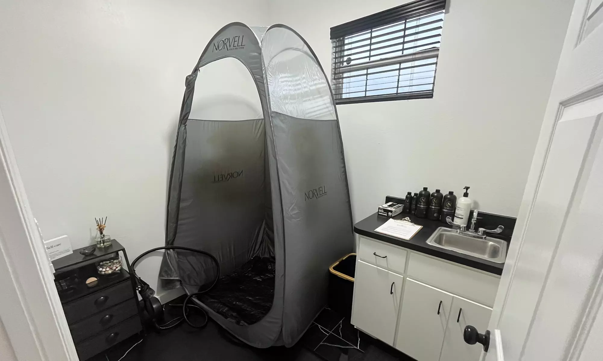One, Three or Five Spray Tan Sessions (30-Minutes)