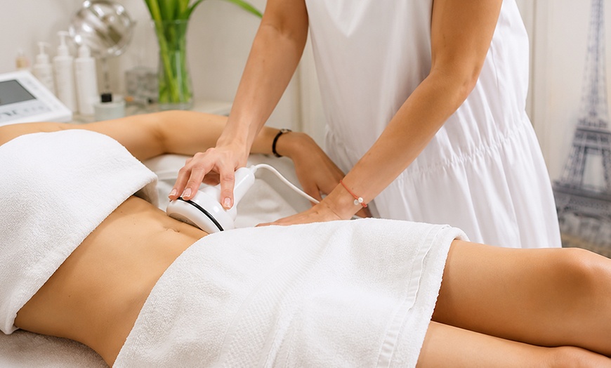Image 3: Up to 73% Off Non-Surgical Fat Reduction‎