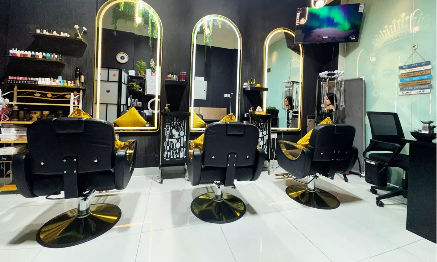 Choose Any 2, 3, or 5 Beauty Services for a Luxurious Pampering