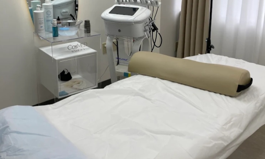 Image 2: Explore Cosmed Aesthetics' Non-Surgical Butt Lift Options