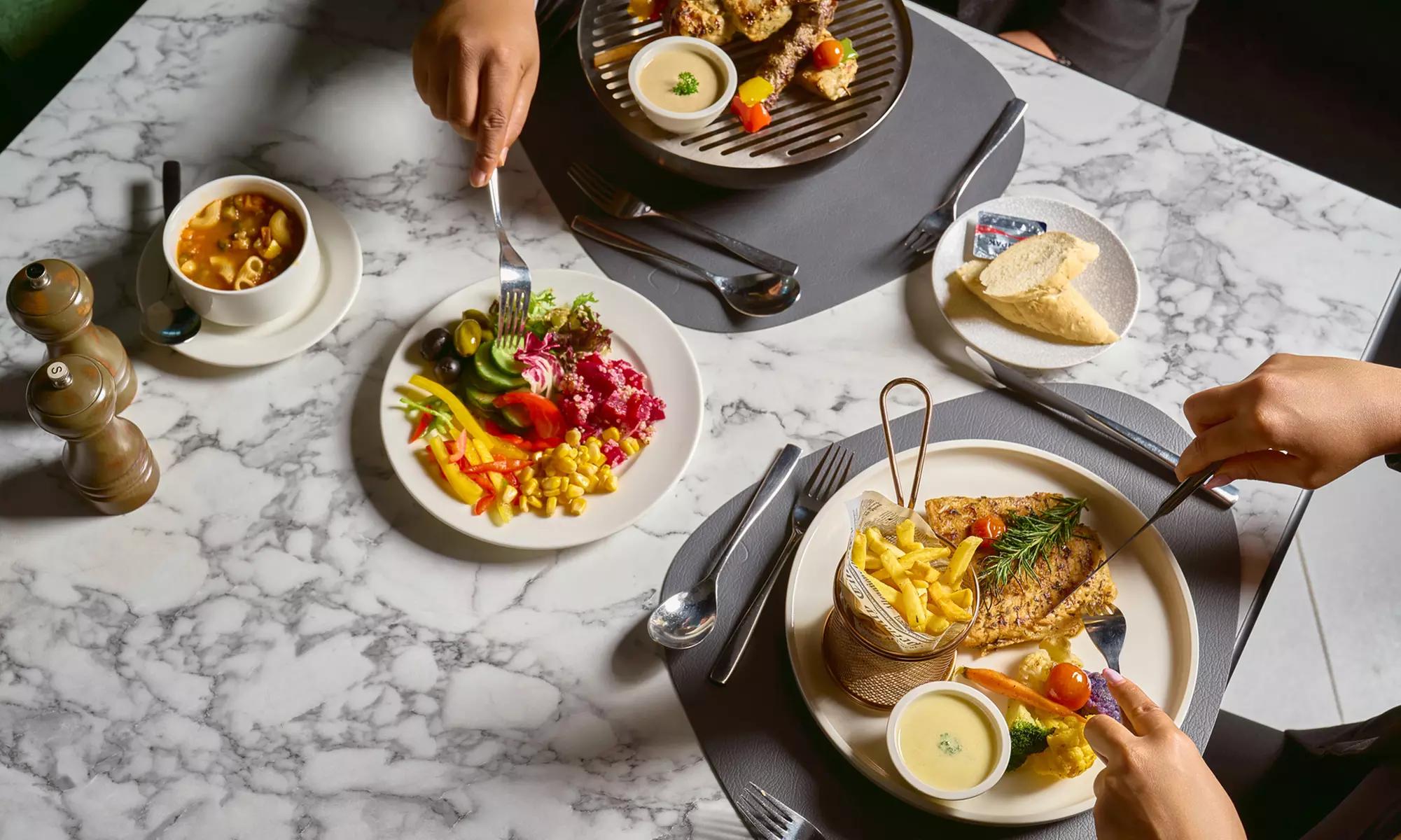 Experience Karaoke Brunch at Lakehouse Bistro For 1, 2, or 4 People