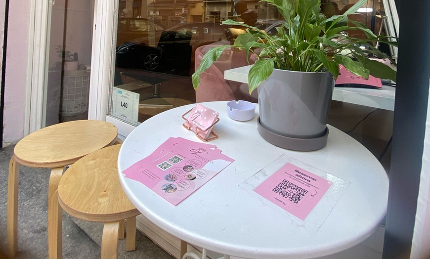 Image 7: Uñas veraniegas: manicura y/o pedicura semipermanente o de gel