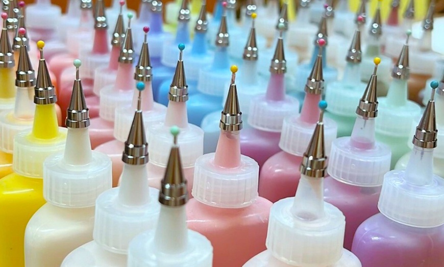 Image 14: Taller de pintura en cerámica con bebida para 1, 2 o 4 personas