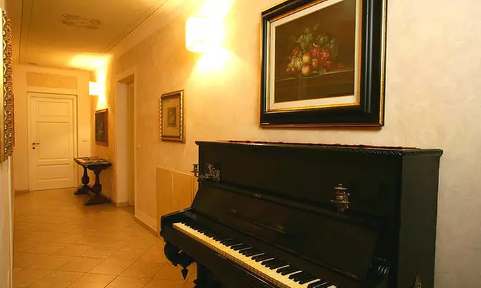 Saturnia: fino a 3 notti, colazione + bottiglia di vino