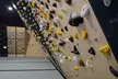 Experiencia de escalada: entrada individual o para adultos y niños, con material completo, ahorra hasta un 48% - Second Medium