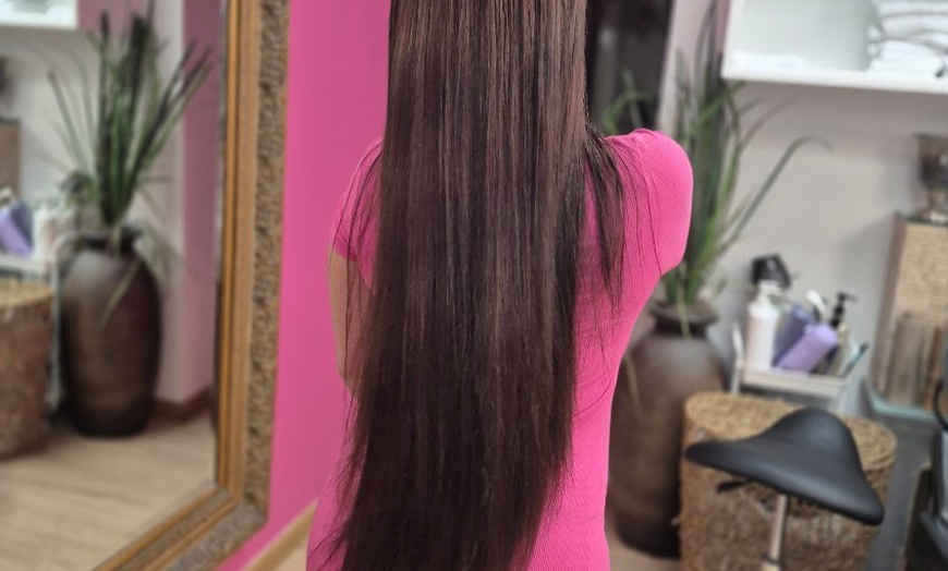 Image 7: Up to 42% Off on Salon at Glamurs beauty studio