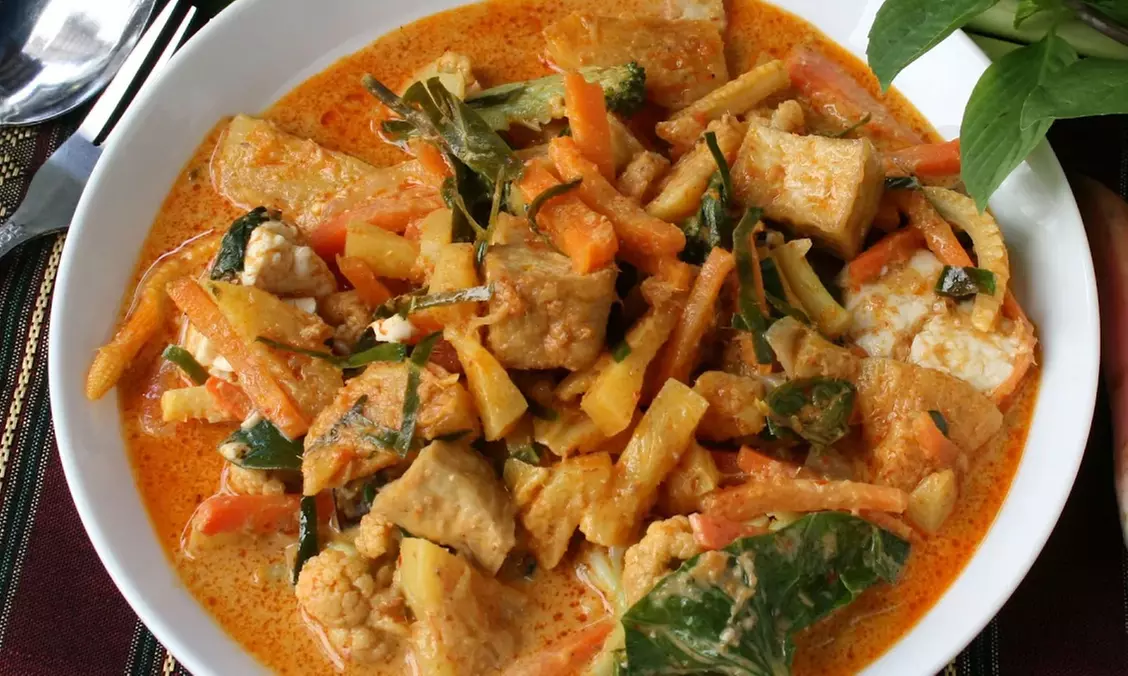 Thai Vegan Dining Credit or Three Course Dinner with Drinks