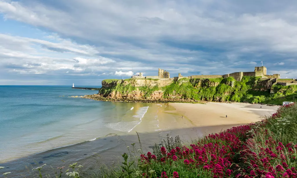 English Heritage: Explore 400+ Historic Sites with Membership for Adults and Seniors