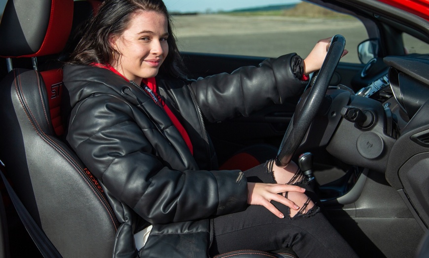 Image 6: Under 17's Supercar Driving Experience by Everyman Racing

