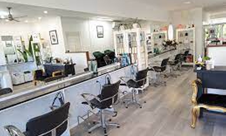 Image 2: Choice of Beauty Treatments at Visage and Co