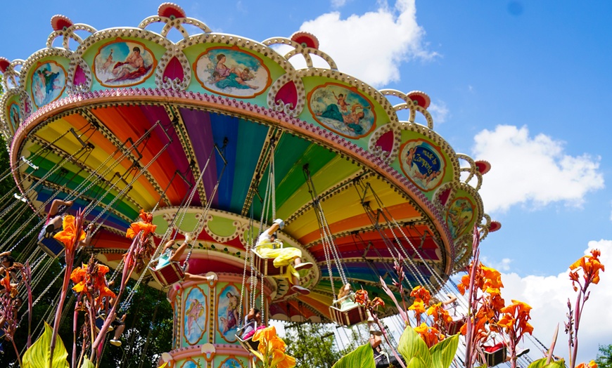 Image 2: FLASH SALE: Six Flags America - Up to 55% Off