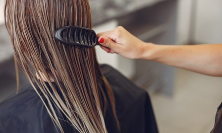 Tratamiento de hidratación y densidad con rellenador capilar - Peluquería Mari Carmen