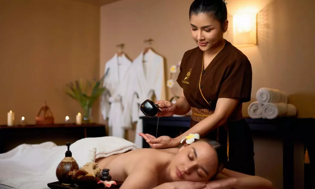 Massage et réflexologie avec Royal Spa Elysée