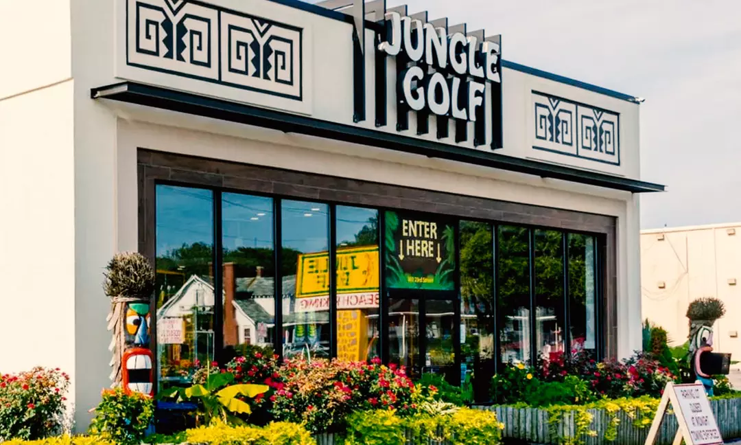 Exciting Mini Golf Outing for 2, 3,or 4 People in Virginia Beach