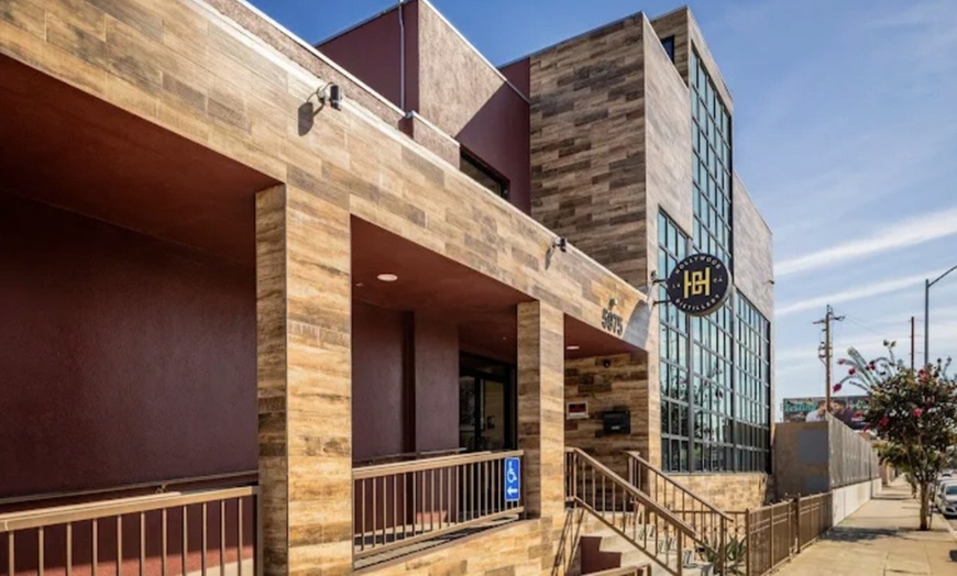 Image 3: Up to 24% Off Hollywood Distillery Tour & Tasting Experience