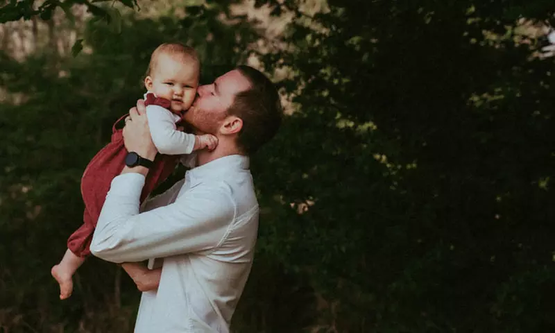 Photoshoot for Maternity/ Family or Newborn with 3 Digital Files