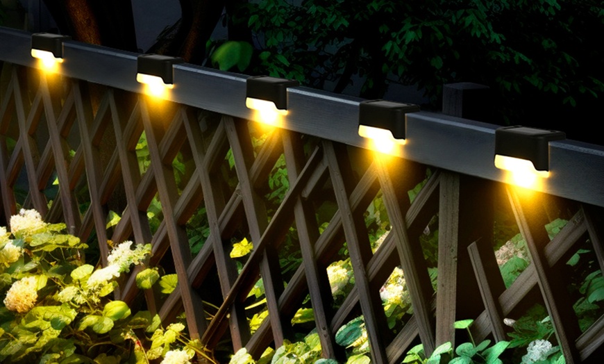 Image 2: 10er- oder 20er-Set Solar-Zaunleuchten