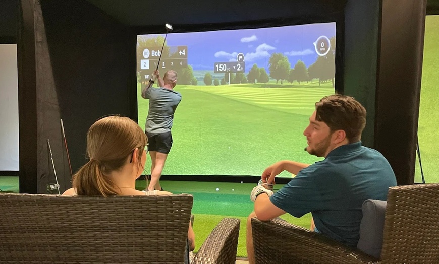 Image 3: 1 or 2 Hour Indoor Golf with Advanced Simulators for Up To 4P Players 