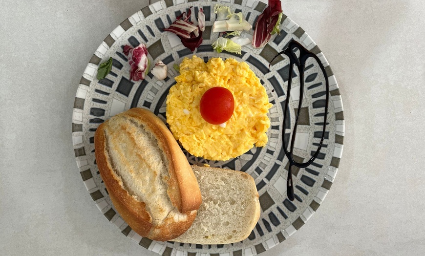 Image 8: Desayuno brunch para 4 o 2 personas, o dos batidos de autor