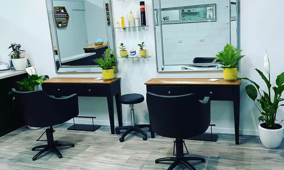 Up to 25% Off on Salon - Hair Colour / Highlights at Honey Lane Hair