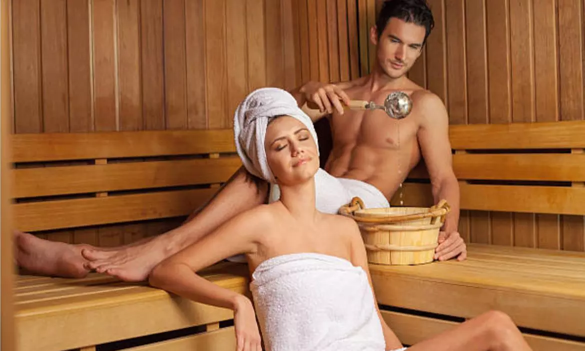 Spa privado en pareja con cóctel o botella de cava y bombones