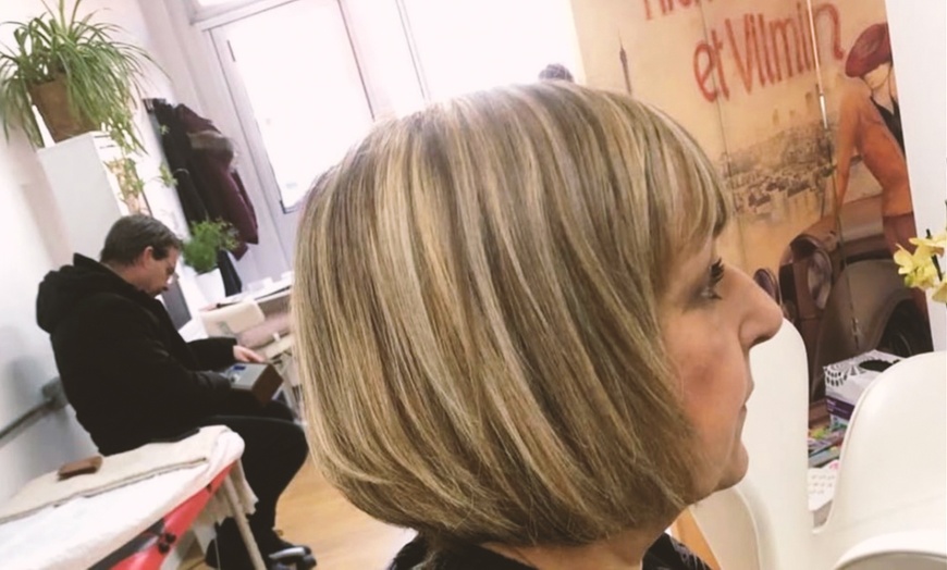 Image 13: Up to 25% Off on Salon - Haircut at GeoGlam