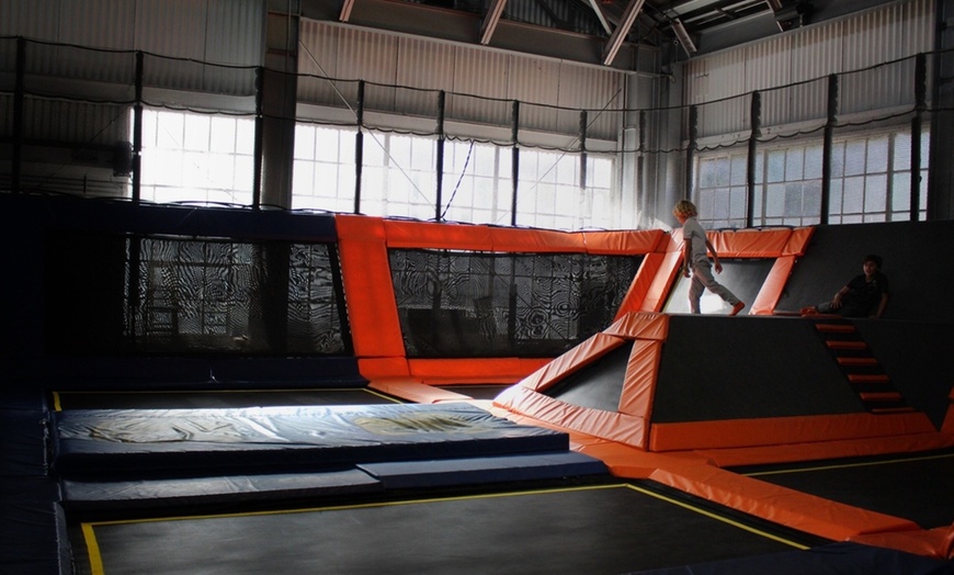 Image 5: 90 Min Jump Pass with Trampolines, Ninja Warrior Course & Dodgeball!