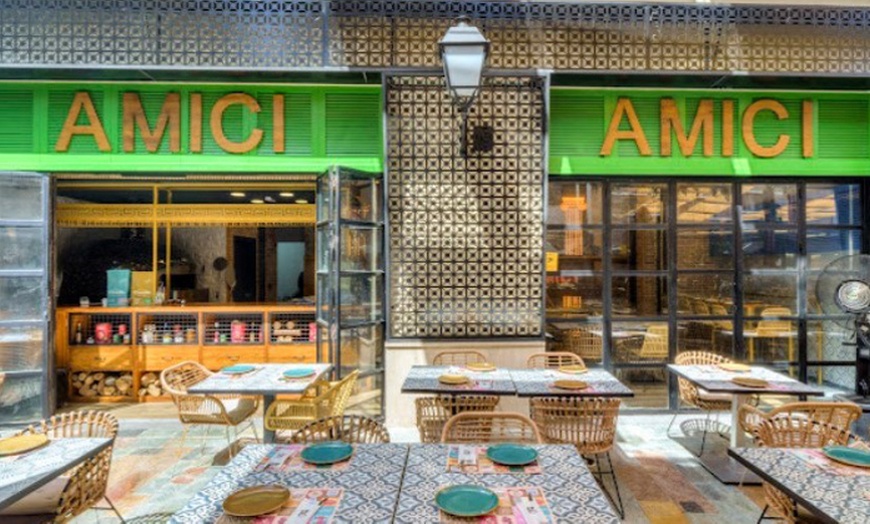 Image 1: Menú italiano para 2 o 4 con postre y bebida en el C.C. Plaza Mayor