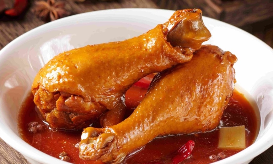 Image 11: Menú para 2 o 4 personas con entrantes, principal, postre y bebida