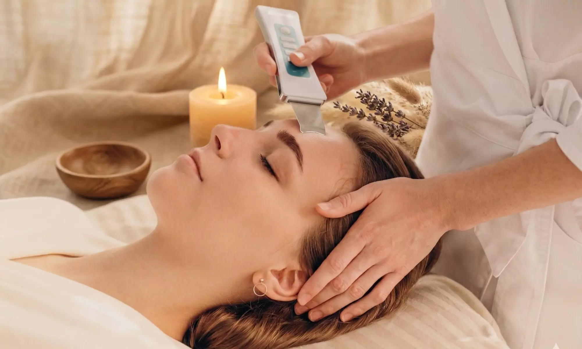 Limpieza con peeling de ultrasonidos, radiofrecuencia y masaje kobido