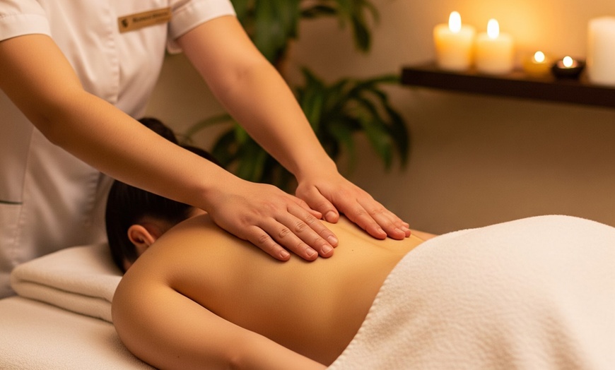 Image 1: Détente absolue avec un massage californien ou suédois d’1h