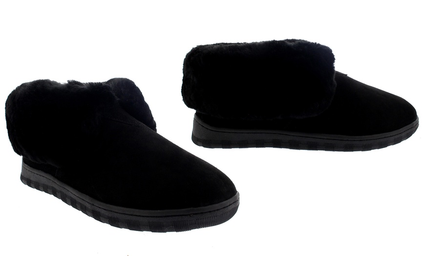 Image 21: Men's Sheepskin Slippers