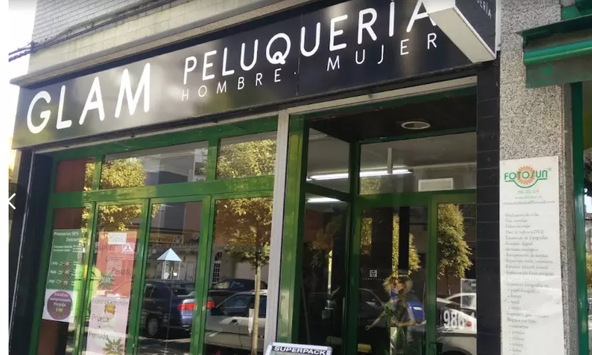 Melena suave y sin frizz: alisado de queratina con opción a corte