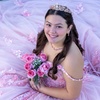 Image 3: 30 or 60-Min Outdoor Photo Shoot for Family, Engagement & More