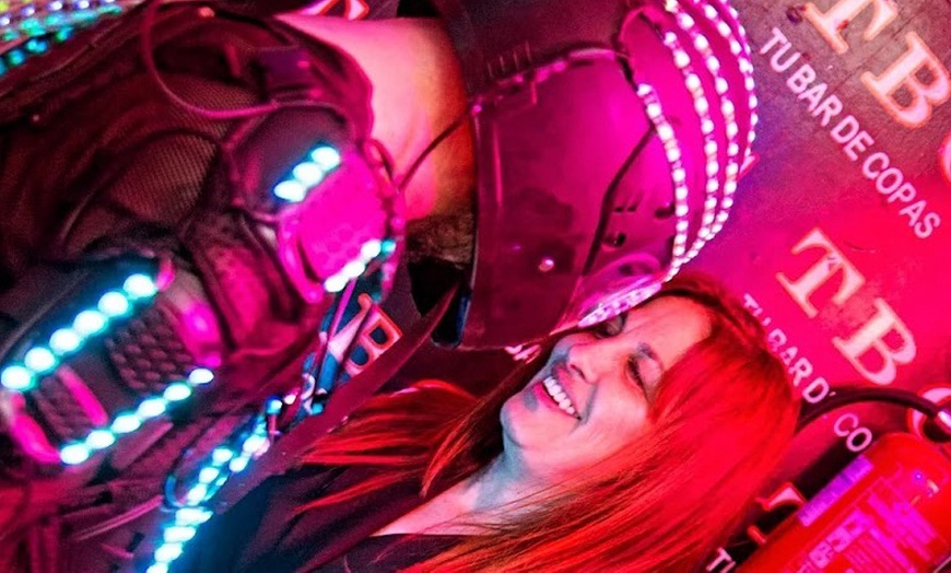 Image 9: Chin, chin: 2 horas de barra libre de cerveza para 1, 2 o 4 personas 