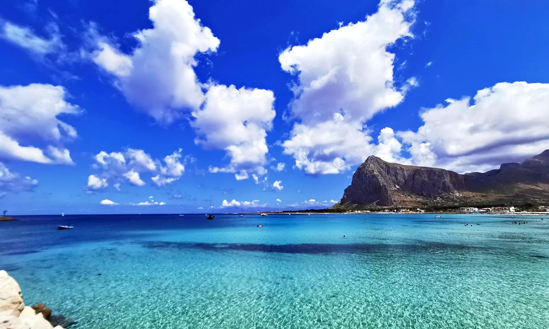 ✈ Sicily Road Trip with Flights, Car & Stay