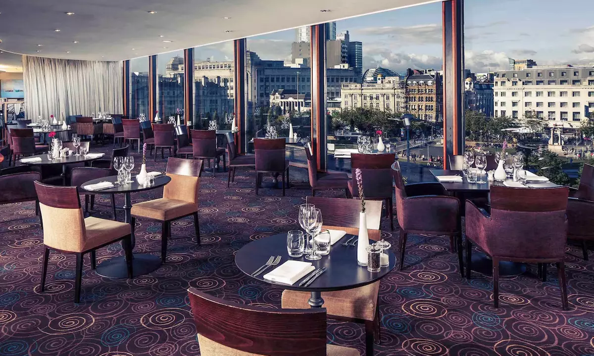 Manchester: 4* Classic Double Room Stay with Breakfast & Late Checkout