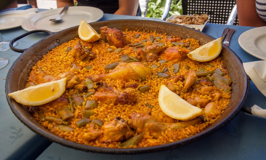 Image 1: Paella met kip afhalen Wetteren