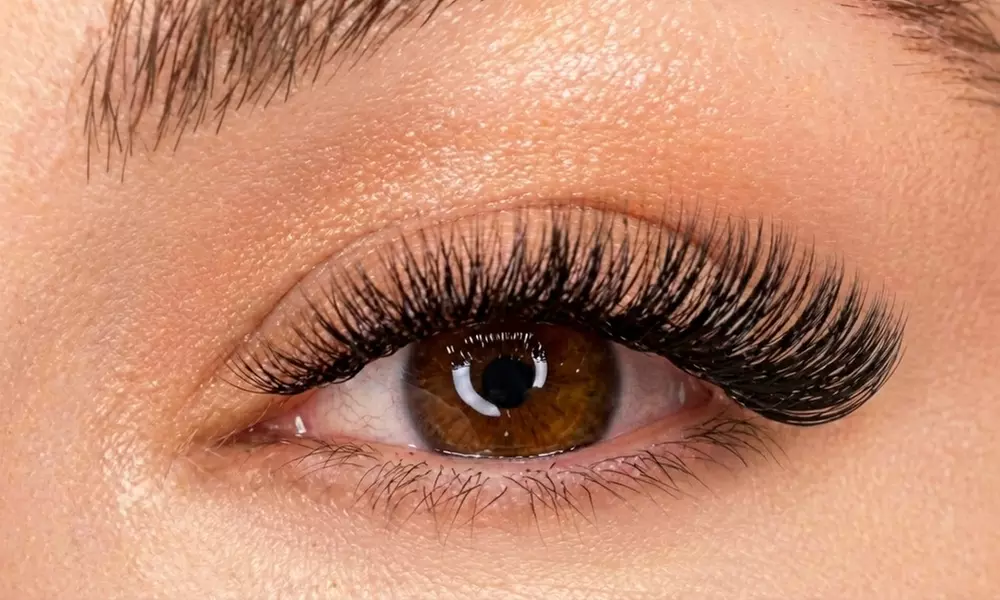 Soft Volume or Glamorous/ Hybrid Volume Full Set Eyelash Extensions