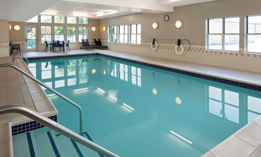Image 13: Spacious 4-star suites with kitchenette near Hersheypark®