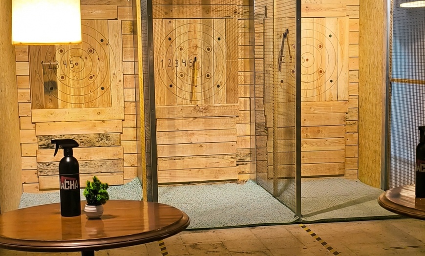 Image 2: Experiencia de lanzamiento de hachas de 1 hora para hasta 4 personas