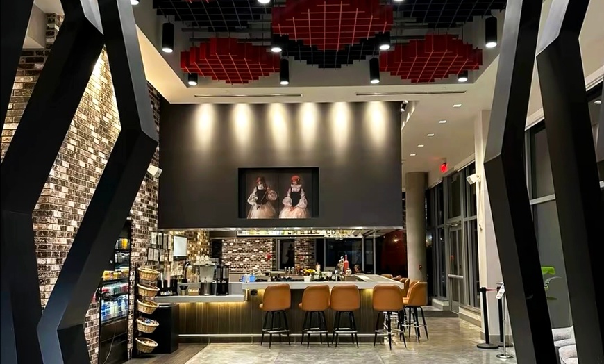 Image 5: Chef-Driven Dinner & Lunch with Cocktails or Dining Credit in Miami