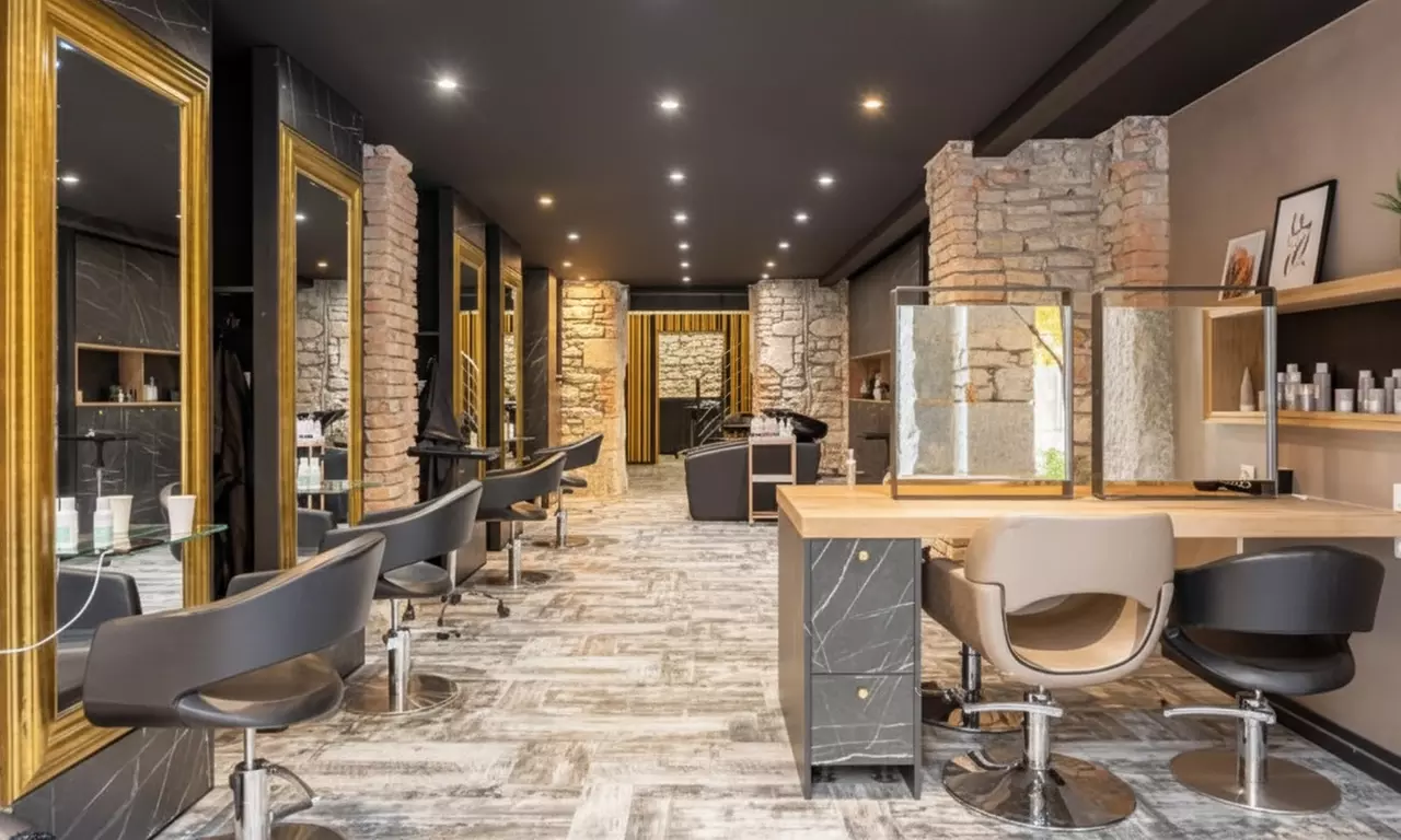 Offrez à votre cuir chevelu un moment de détente avec un soin Head Spa