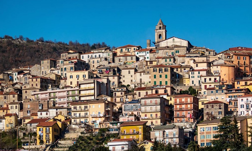 Image 5: Fiuggi: soggiorno con colazione, mezza pensione, piscina, e-bike o Spa