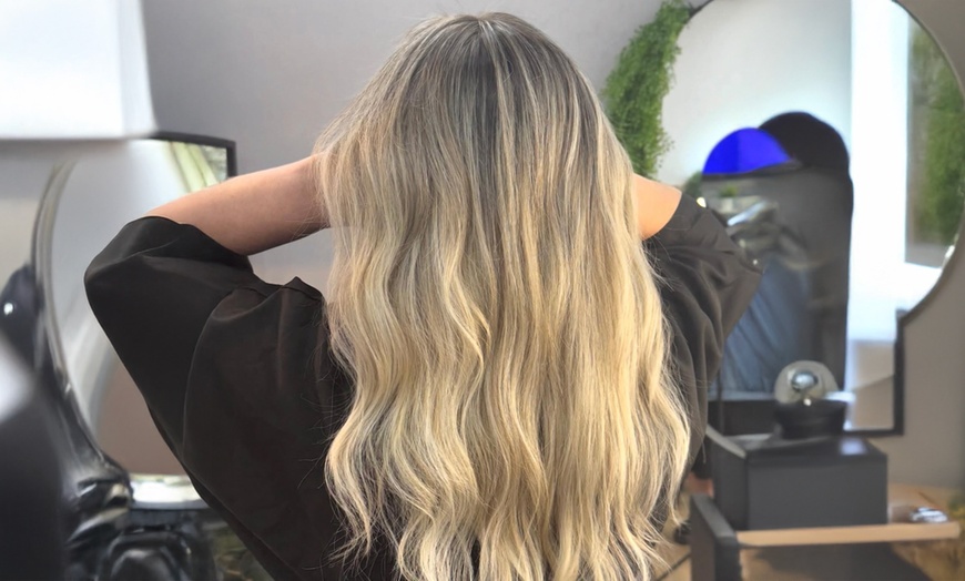 Image 5: Fresh Look w/ 1 Wash, Cut, Blow Dry, Roots Color or Brazilian Keratin