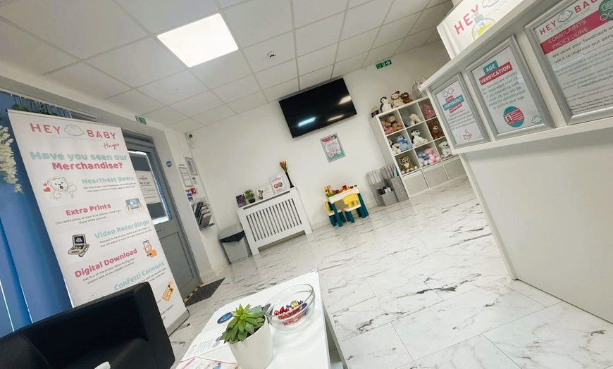 Image 4: Baby's Growth & Presentation or Wellbeing and 4D Baby Scan